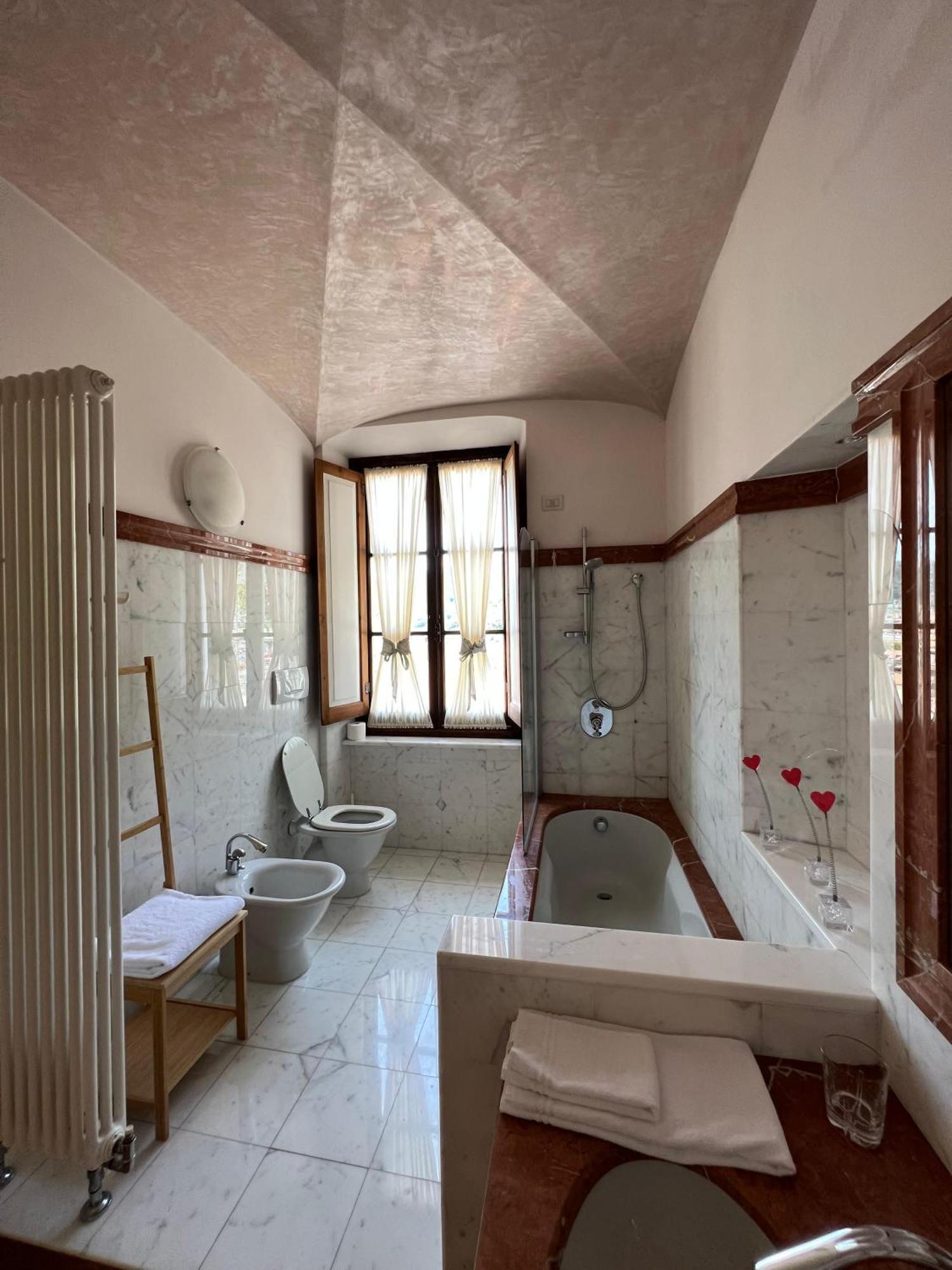 Rivarola Al Tempo Dei Castelli Bed and breakfast
